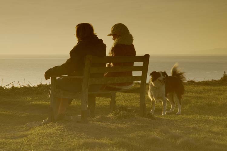 070615-Taking_a_breather_during_a_walk_along_Burton_Beach-Robert_Belbin