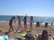 070812_Burton_Beach_Human_Fruit_Machine_Judi_Kanellaki