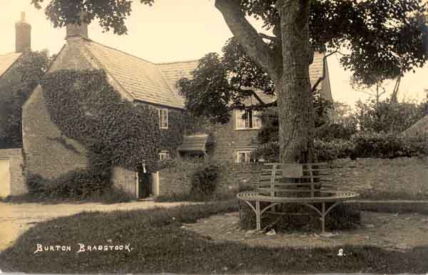 White House by the Village Green - note the old original gateway 